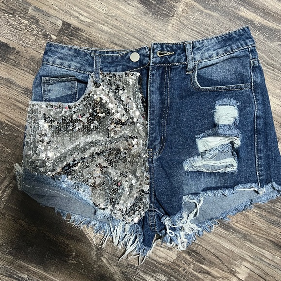 High waist ripped sequin shorts - Picture 1 of 3